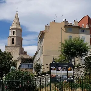 Hotel apartamentowy Residhotel Vieux Port, Marsylia
